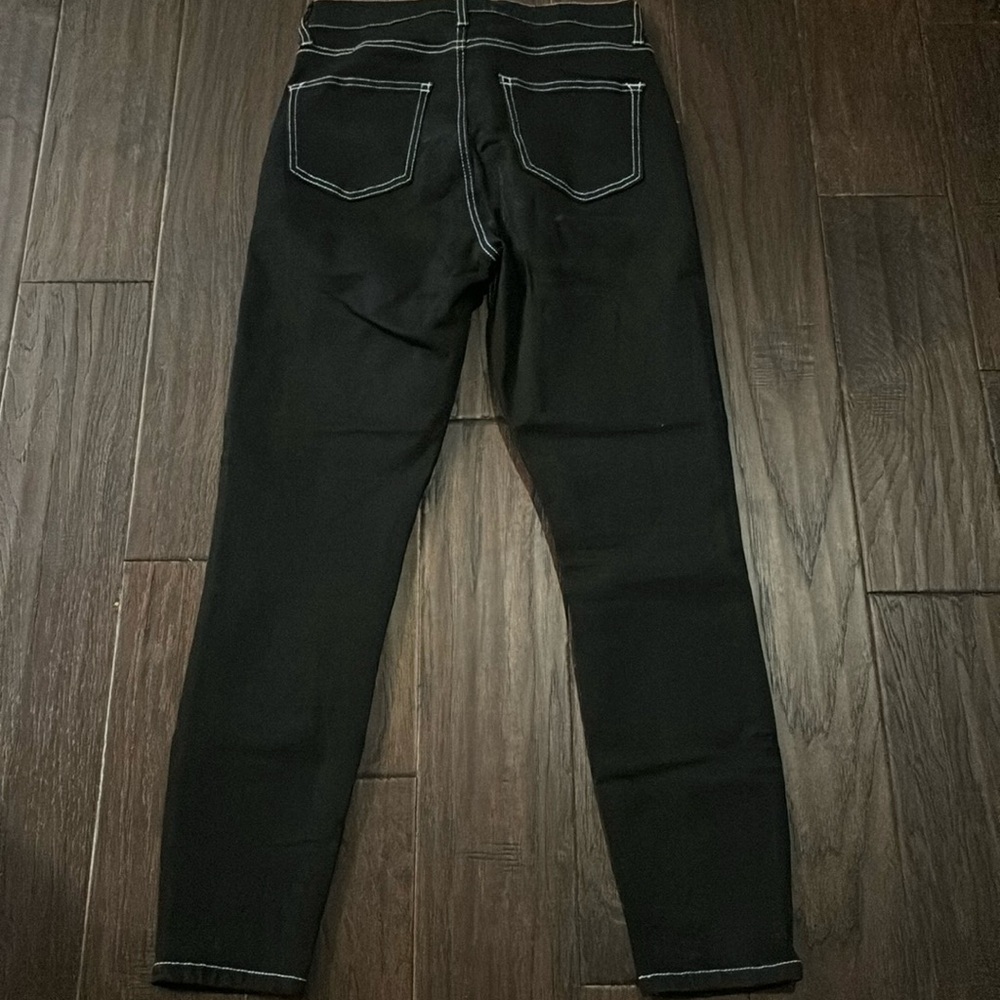 Gently used jeans. Size 7/28
